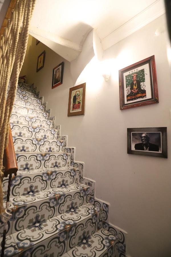 Gagarin Pub & Hotel Αττάλεια Εξωτερικό φωτογραφία