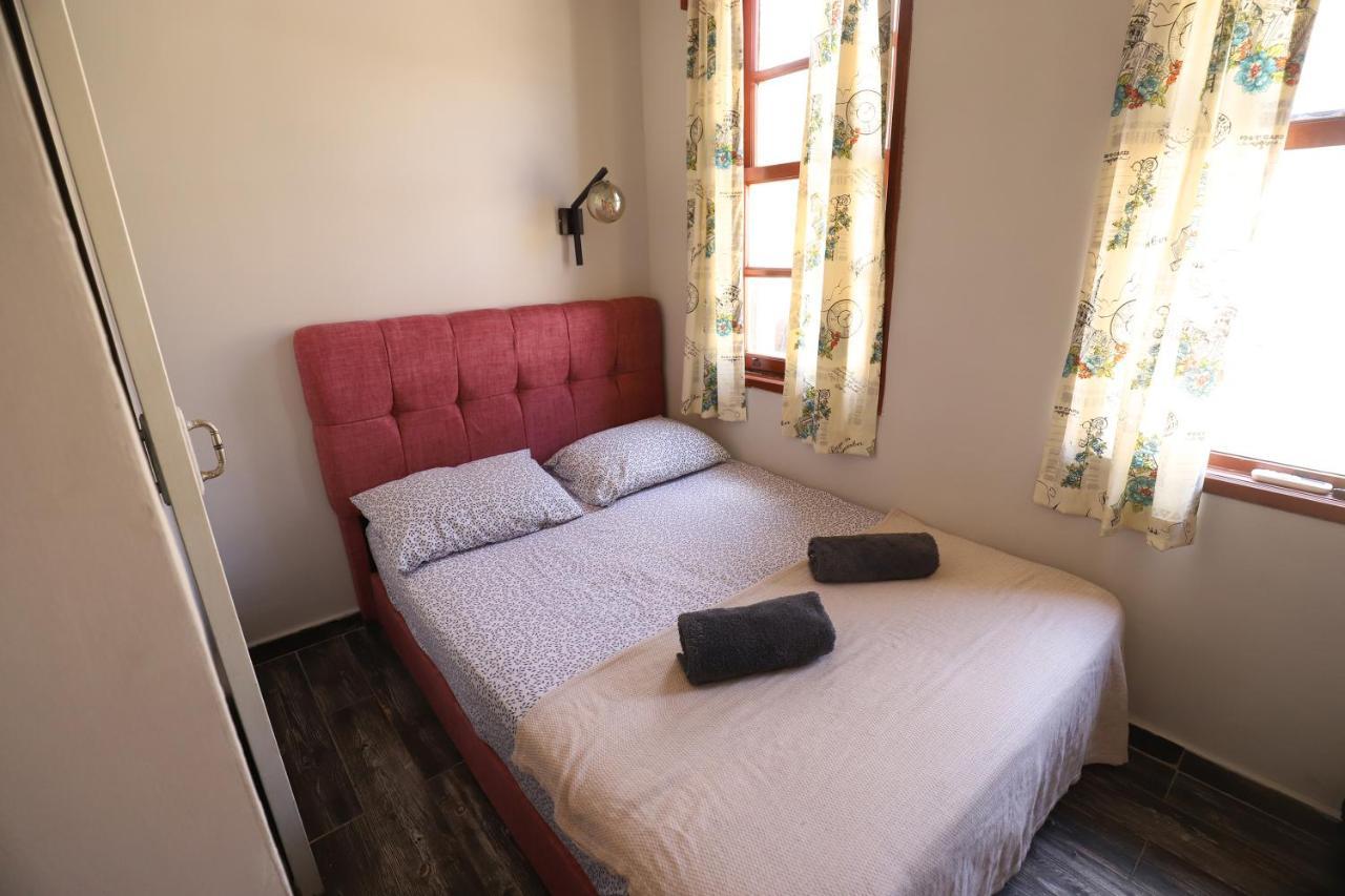 Gagarin Pub & Hotel Αττάλεια Εξωτερικό φωτογραφία