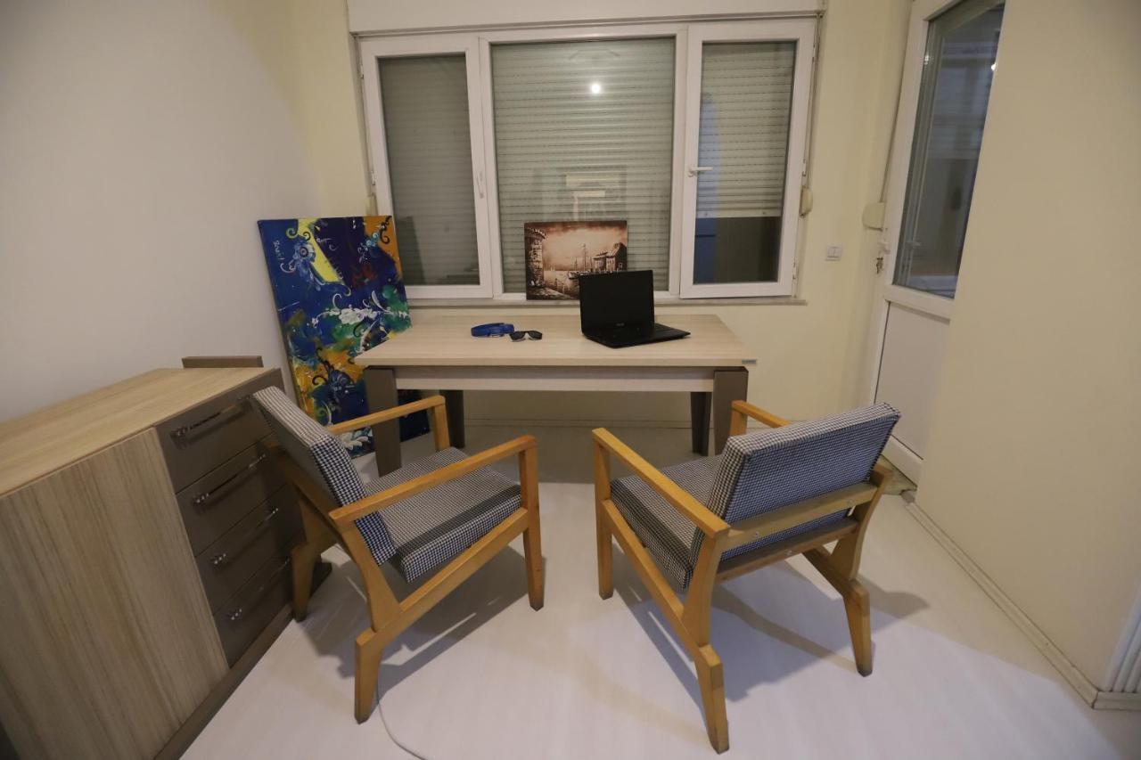 Gagarin Pub & Hotel Αττάλεια Εξωτερικό φωτογραφία